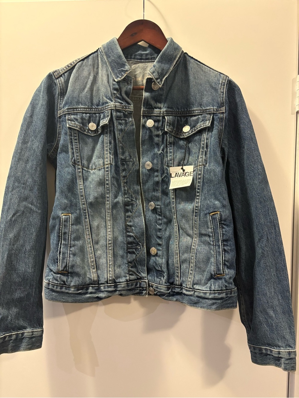 NWT GAP Women’s Light Blue Denim Jean Jacket